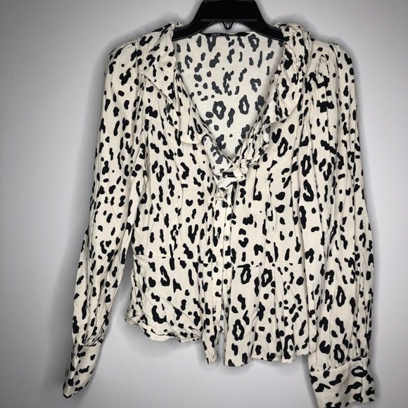 Zara Tops - Zara Animal Print ruffle button down blouse